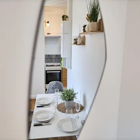 Apartment The Winter, Netflix, Downtown, Quiet & Comfortable Reims
