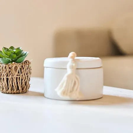 The Winter, Netflix, Downtown, Quiet & Comfortable Апартаменты Реймс