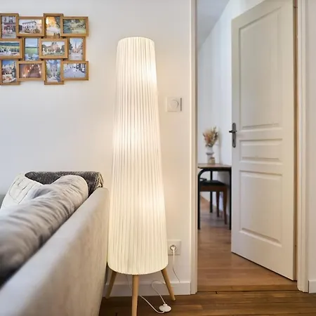 The Winter, Netflix, Downtown, Quiet & Comfortable Апартаменты Реймс