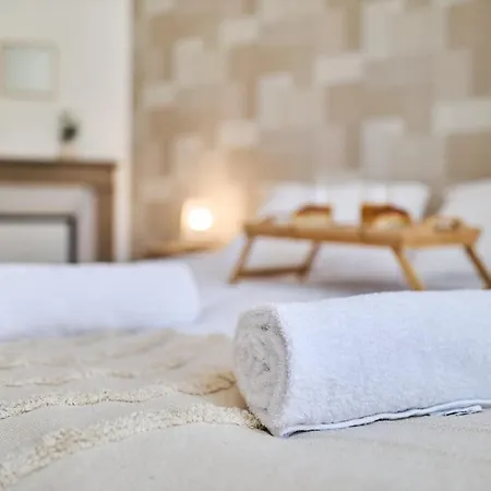 The Winter, Netflix, Downtown, Quiet & Comfortable Апартаменты Реймс