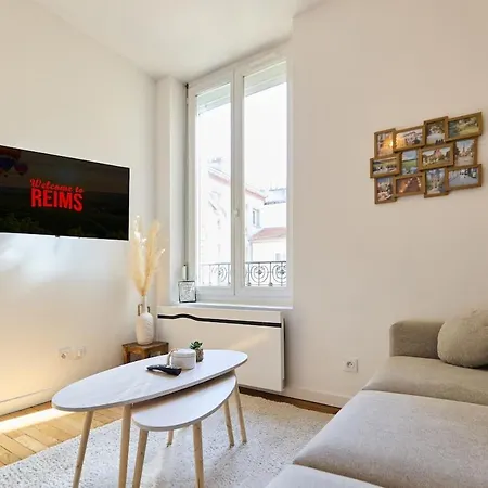 The Winter, Netflix, Downtown, Quiet & Comfortable * Ρενς